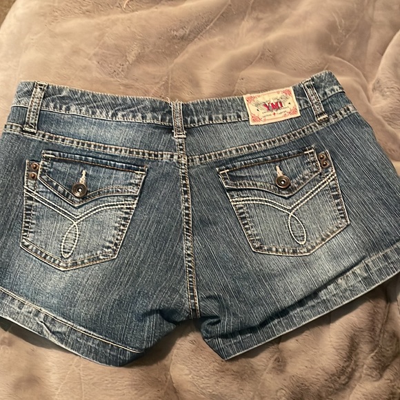 Jean shorts - Picture 2 of 3